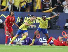 IM体育社区互动入口-罗马客场战胜对手，取得重要胜利