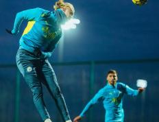 IM体育app-曼城防守困难，需要提高配合默契