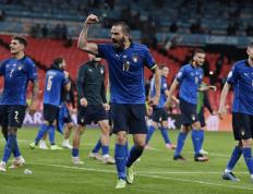 IM体育app-日本险胜奥地利，孔德刷新纪录