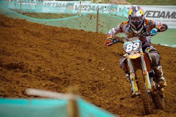 IM体育赛事直播入口-智利红魔的加泰罗尼亚之夜，卢卡库如何让巴萨听见安第斯山脉的心跳