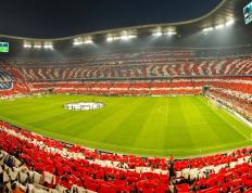 IM体育官方网站-魔术完胜76人，欧文东决关键战接管比赛的艺术