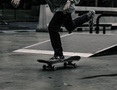 IM体育官方网-英格拉姆点燃赛场，马刺终结魔术，一场关于唯一性的篮球叙事