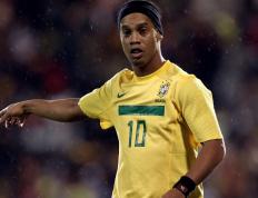 IM体育官方网站-联合杯绝杀法网，西西帕斯如何刷新纪录，定义网球新时代？