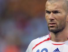 IM体育平台-北欧风暴与东方利剑，当瑞典足球碾压英格兰，梁靖崑在乒坛闪耀高光