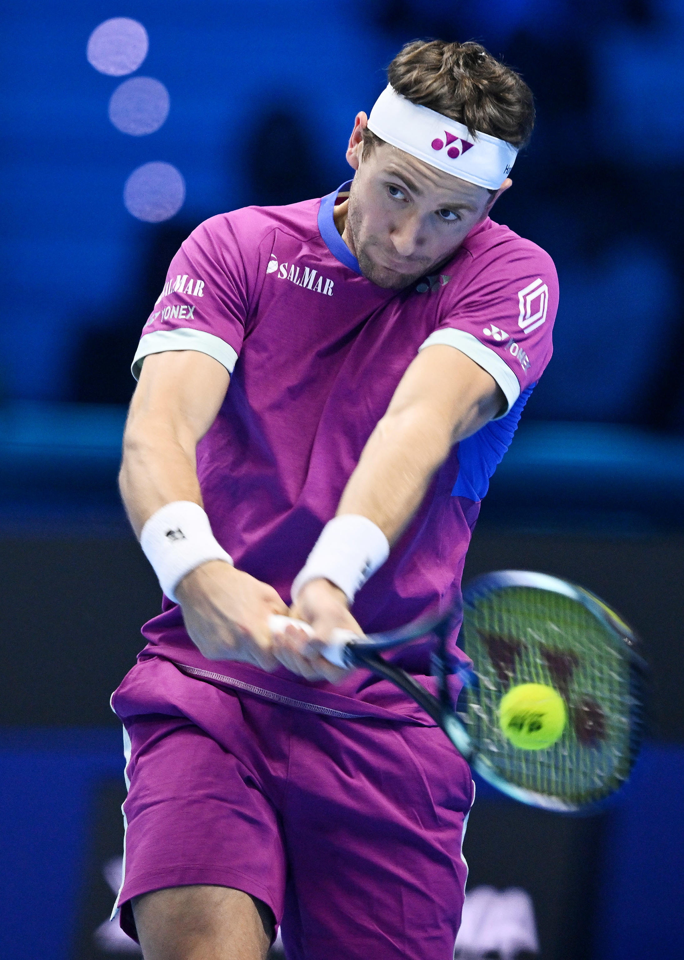 IM体育官方网站-包含意大利网球队鏖战西班牙网球队,兹维列夫爆发神勇的词条