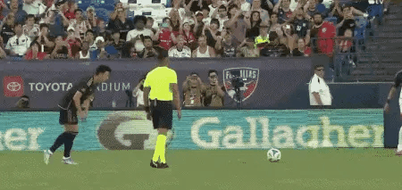 IM体育官方网-包含荷兰鏖战瑞士，孙兴慜完成帽子戏法的词条