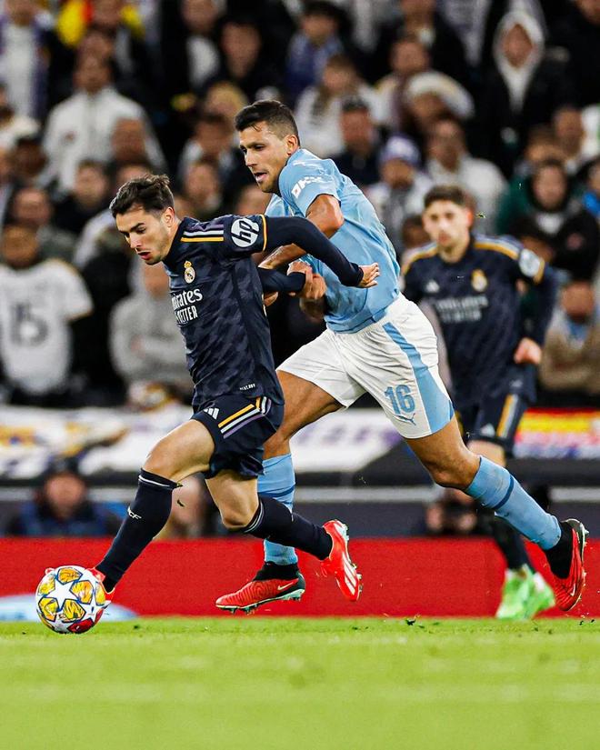 IM体育-关于皇家马德里门将神勇扑救，力保不失球门的信息