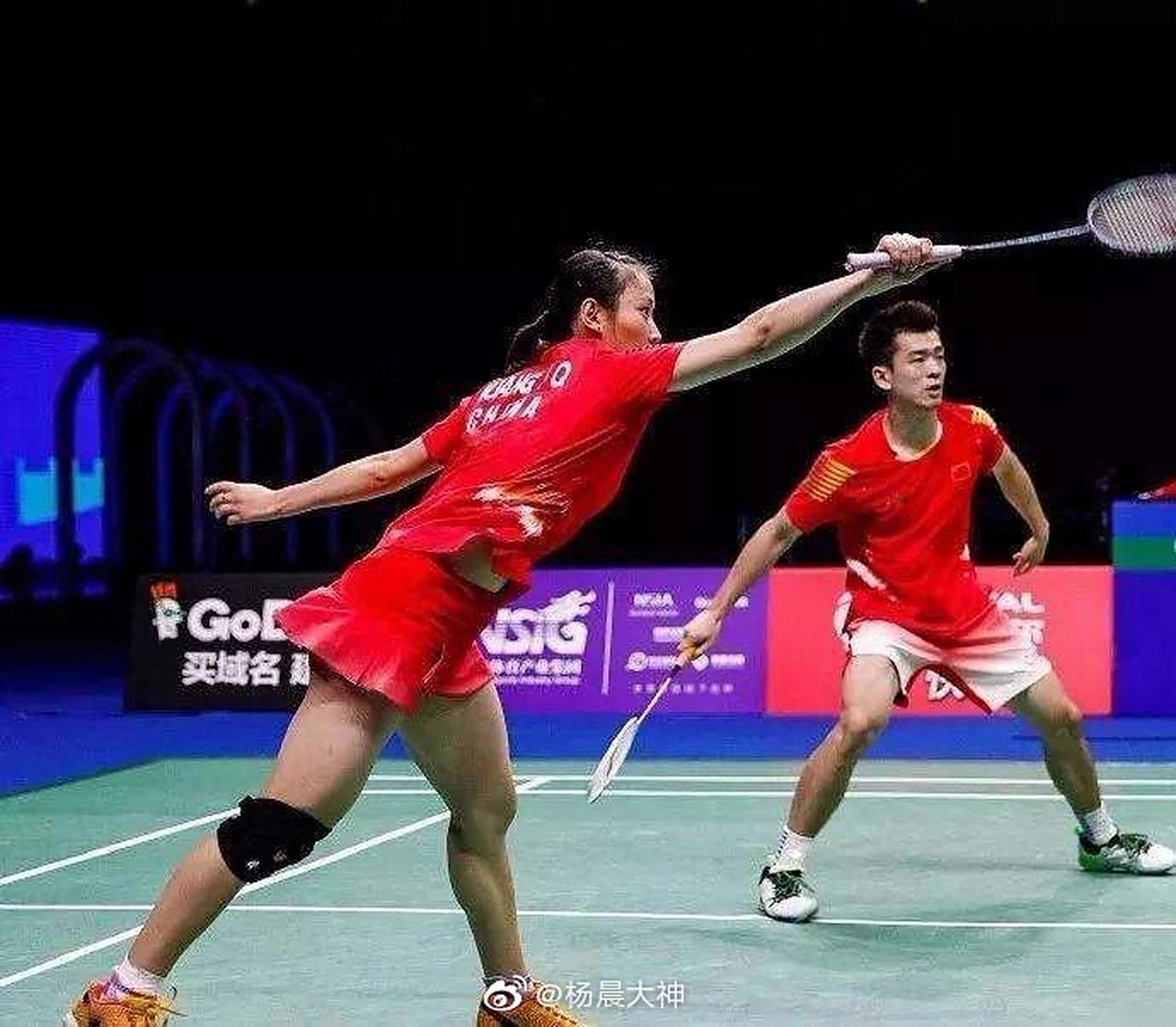 IM体育网页版登录入口-关于英格兰羽毛球队轻取日本羽毛球队，辛杜统治全场的信息