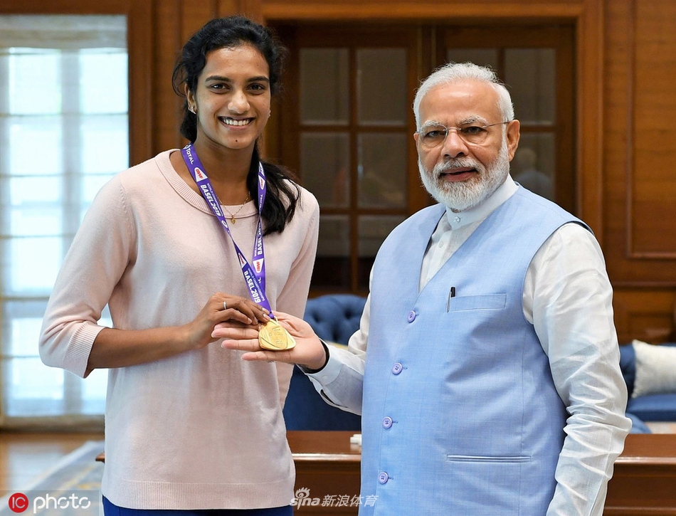 IM体育网页版登录入口-关于英格兰羽毛球队轻取日本羽毛球队，辛杜统治全场的信息