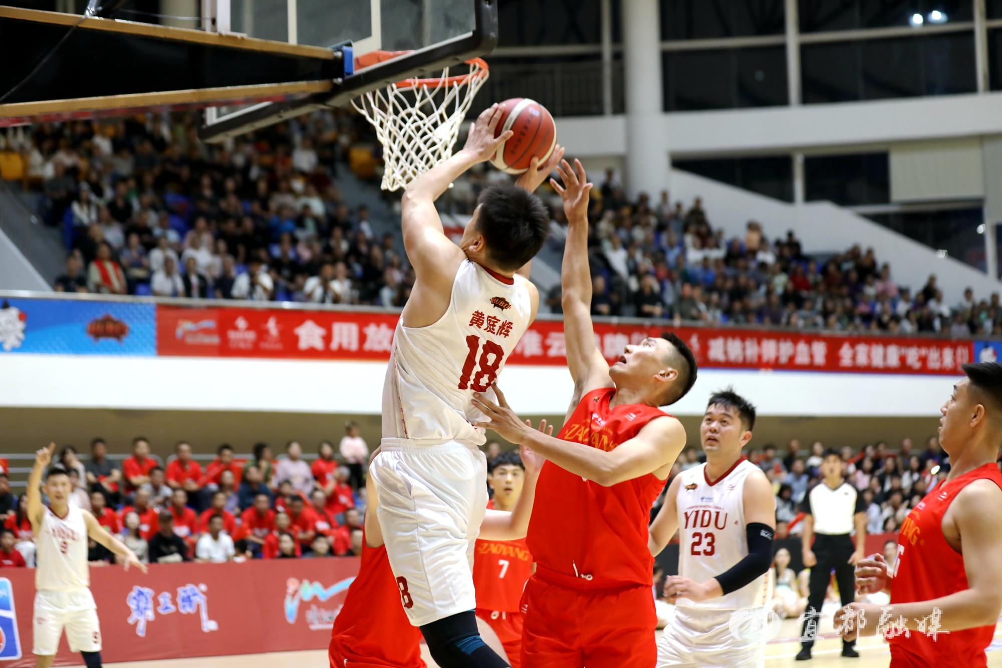 IM体育注册链接-关于篮球联赛体育产业蓬勃发展,经济效益可观的信息