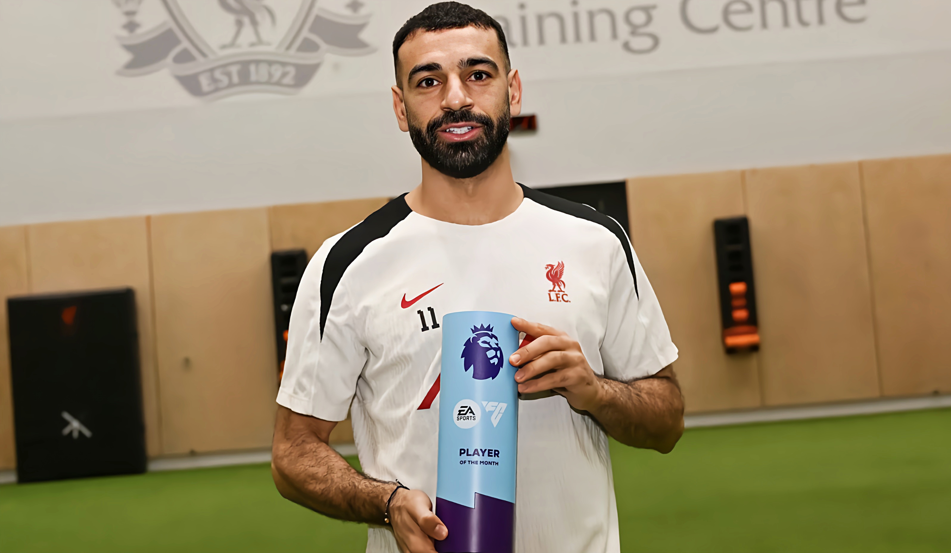 IM体育App下载-利物浦客场击败对手,萨拉赫再入一球刷新进球数目的简单介绍