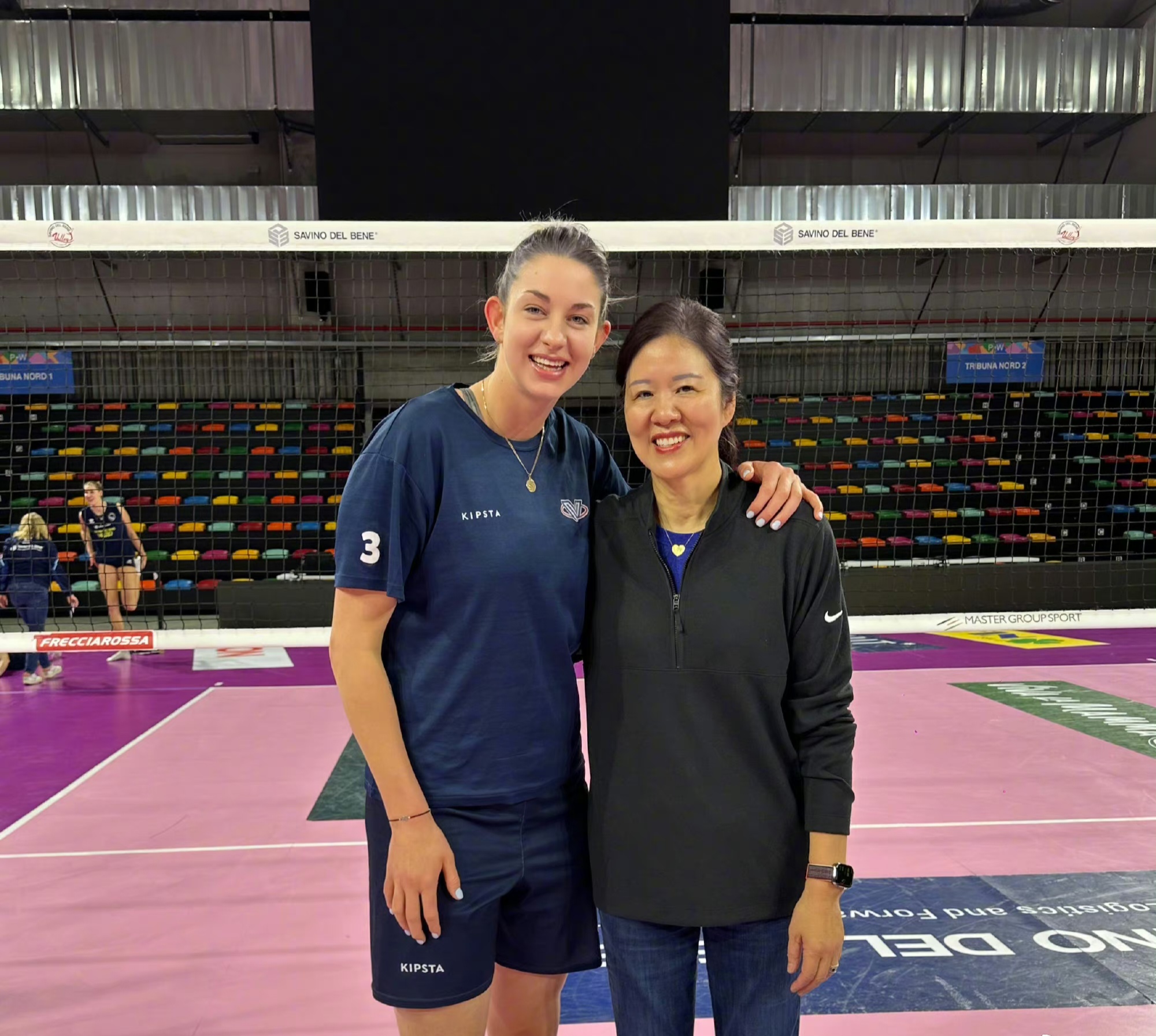 IM体育官方网站-包含传奇教练团队突访国外球队，引发外界猜测的词条