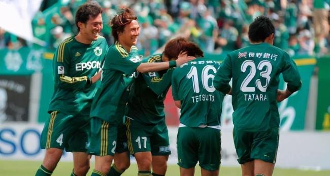 IM体育官网-埃斯帕尼奥尔客场逼平对手，难分高下的简单介绍