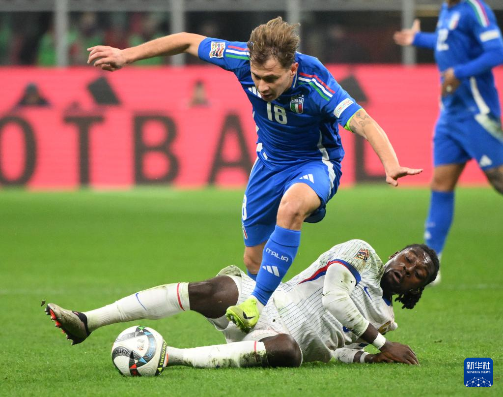 IM体育官方平台-高压对抗！欧国联比赛的各种挑战