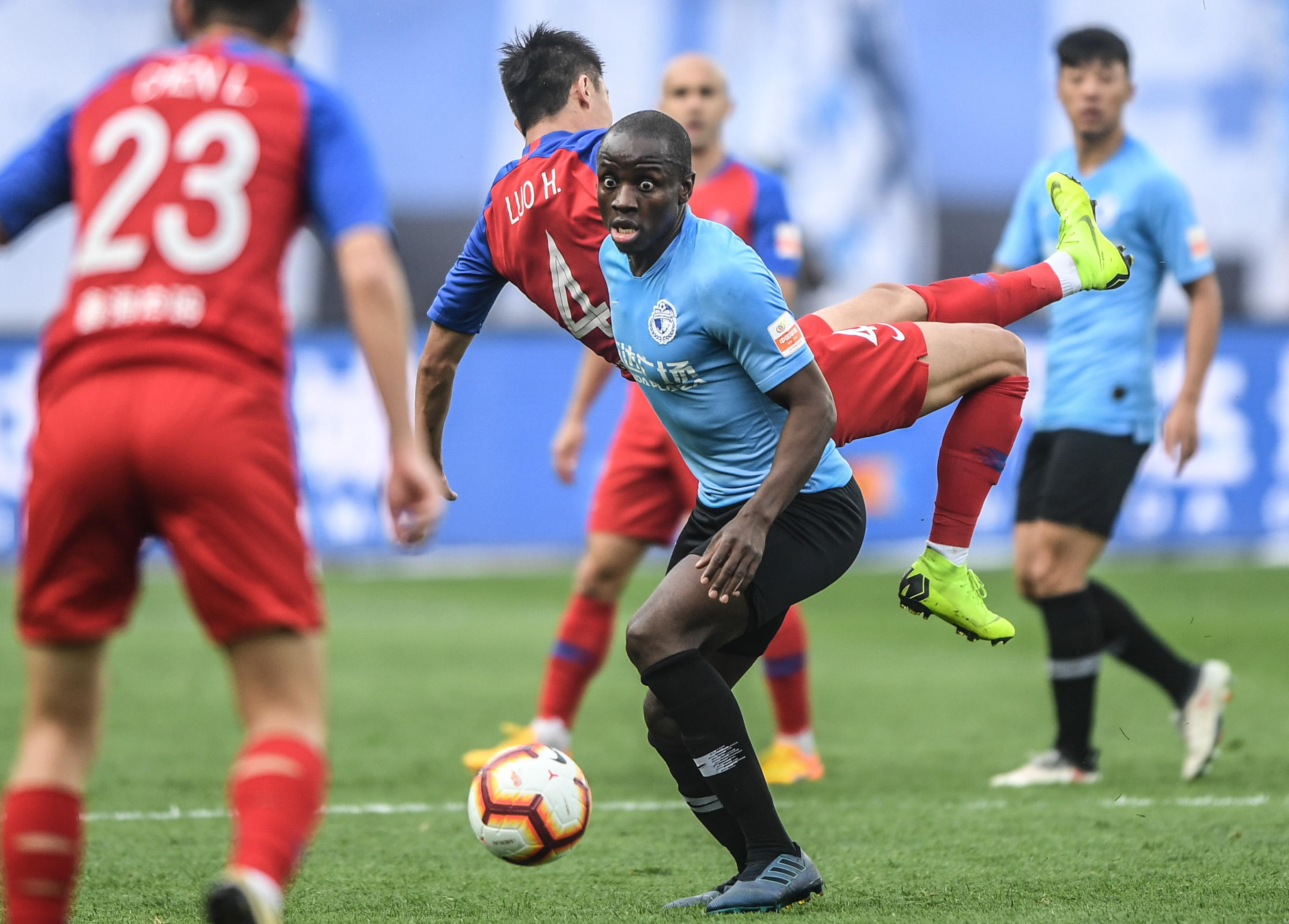 IM体育平台-重庆斯威客场胜大连一方，终结对手不败纪录的简单介绍