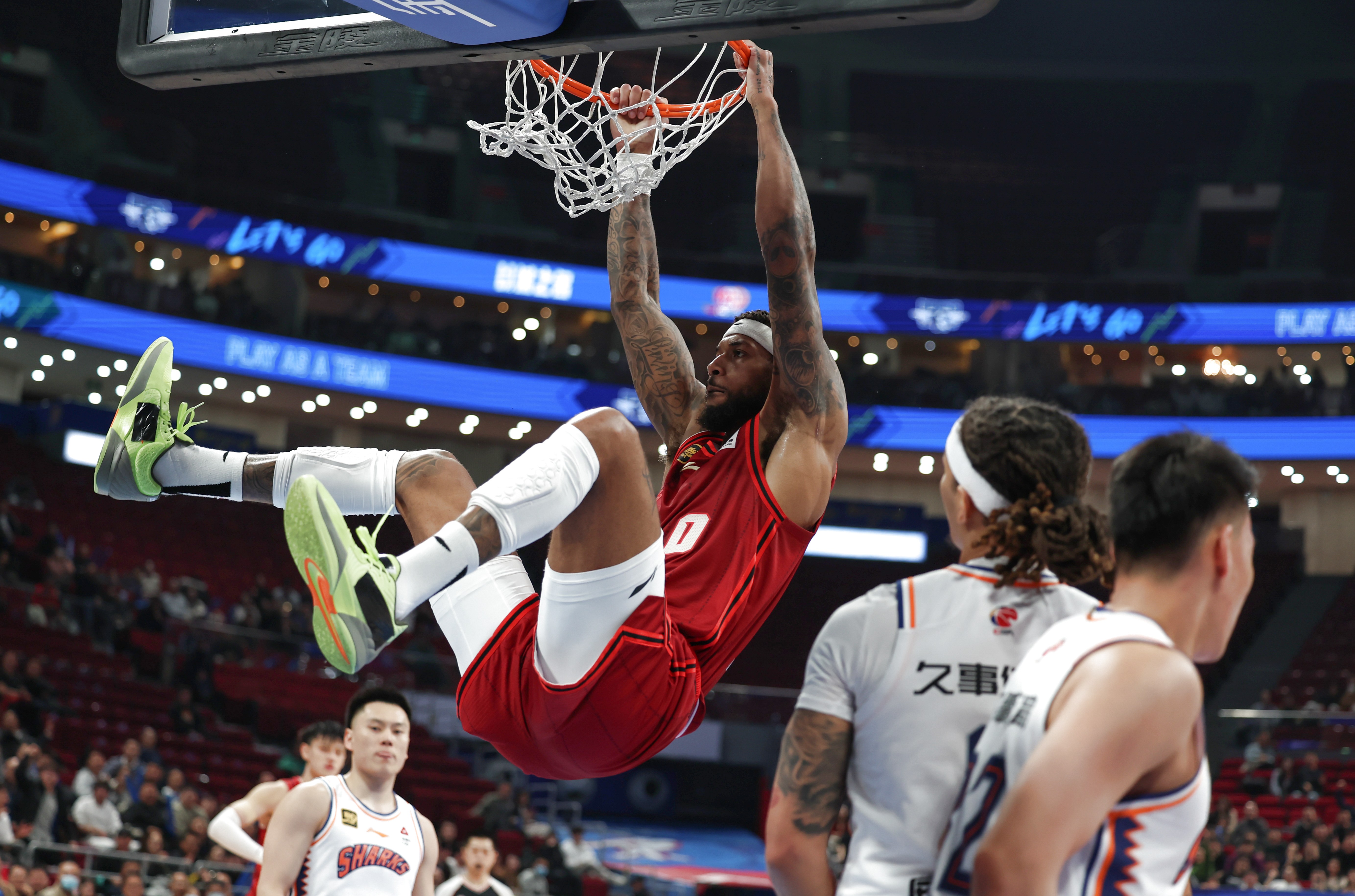 IM体育官网-关于威廉姆斯鏖战红牛二队，拉塞尔状态火热的信息