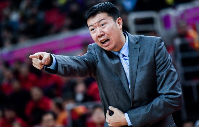 IM体育-包含山东队翻盘青岛队，王哲林关键制胜的词条