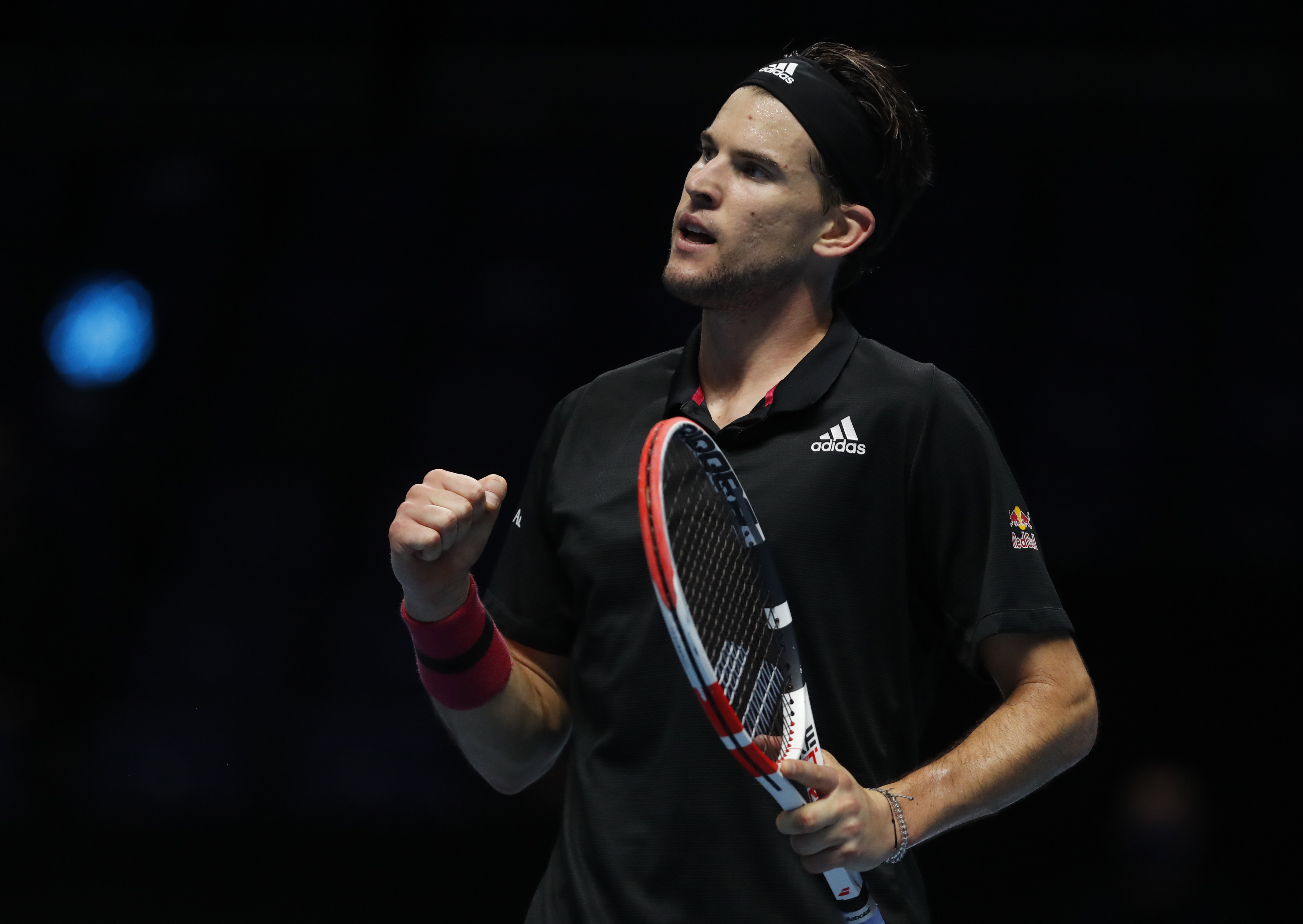 IM Sport-ATP总决赛逆转年终总决赛，梅德韦杰夫统治全场的简单介绍