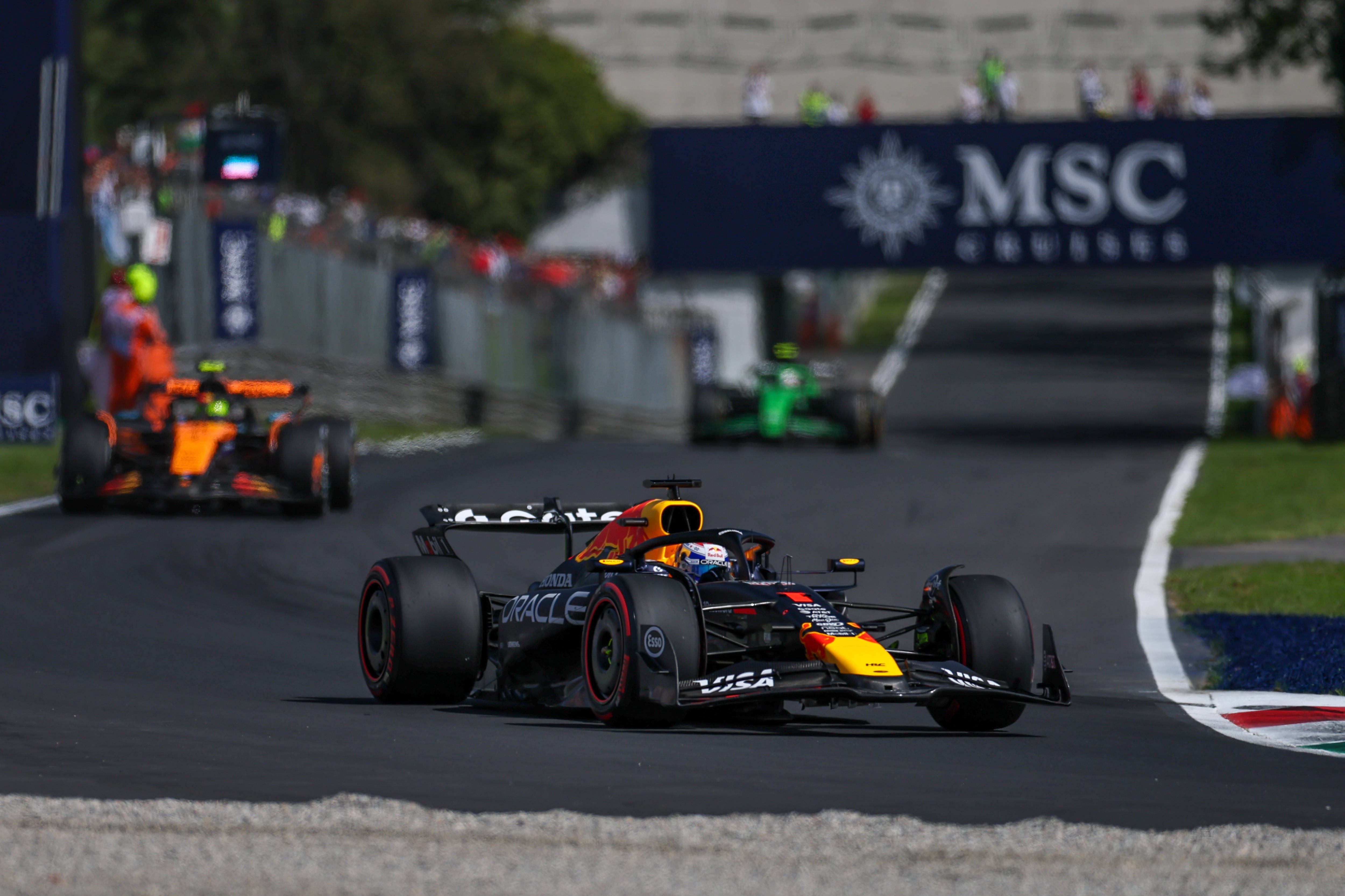 IM体育平台-关于雷诺车队轻取迈凯伦,皮亚斯特里统治全场的信息