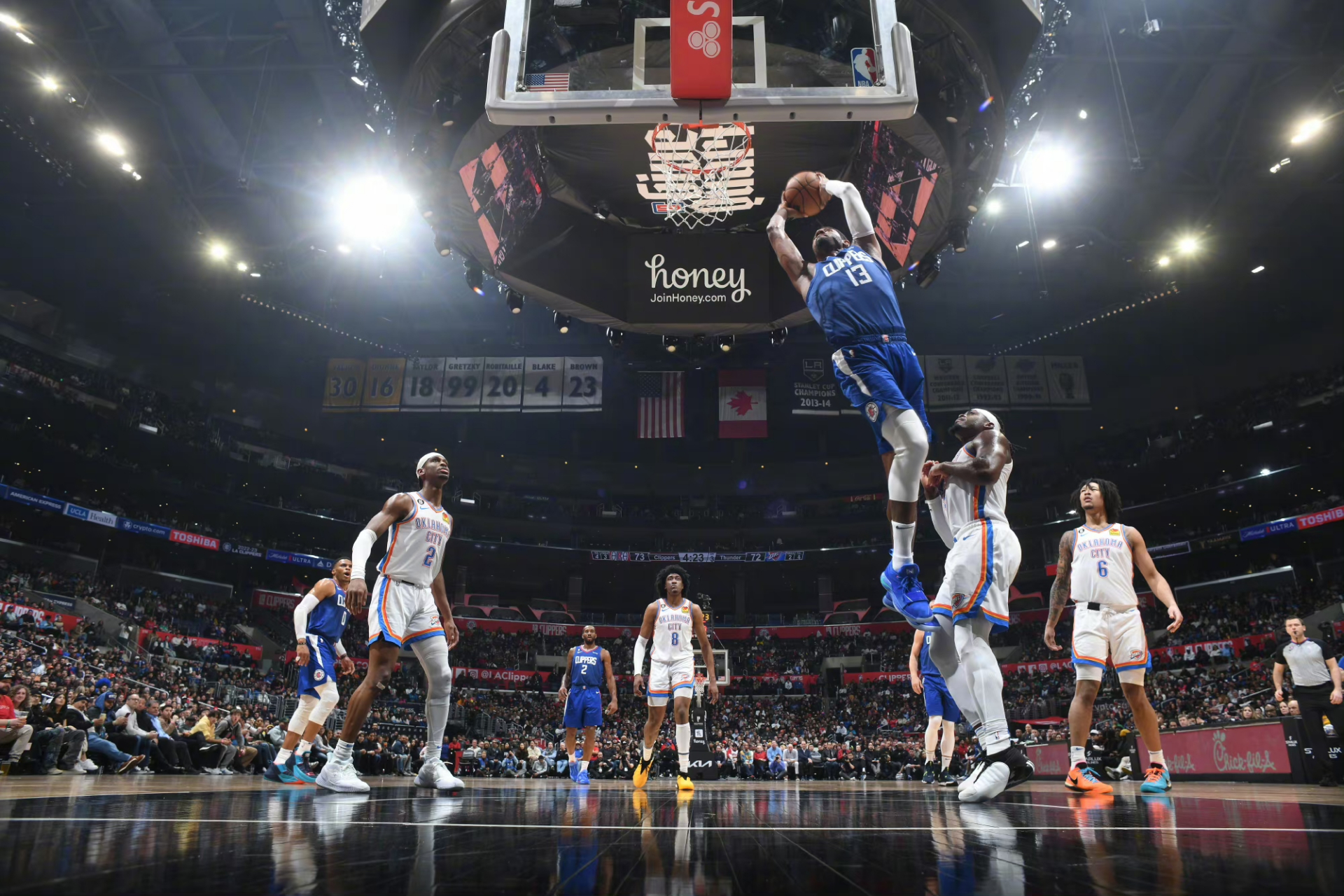 IM体育官方平台-快船力克雷霆,德罗赞高光表现的简单介绍