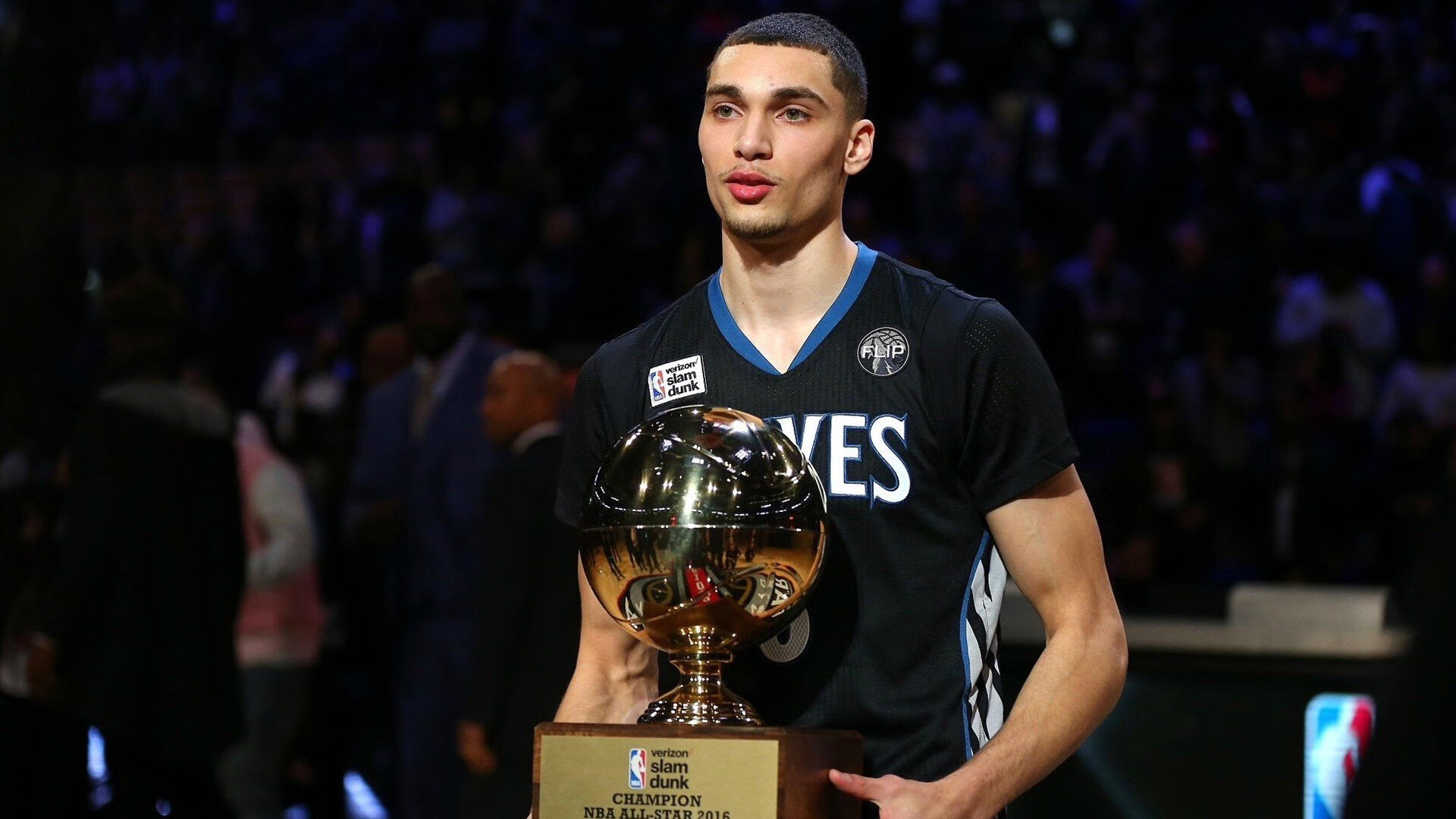 IM体育赛事直播入口-赛道与球场，当F1年度争冠战遇上森林狼完胜浙江队