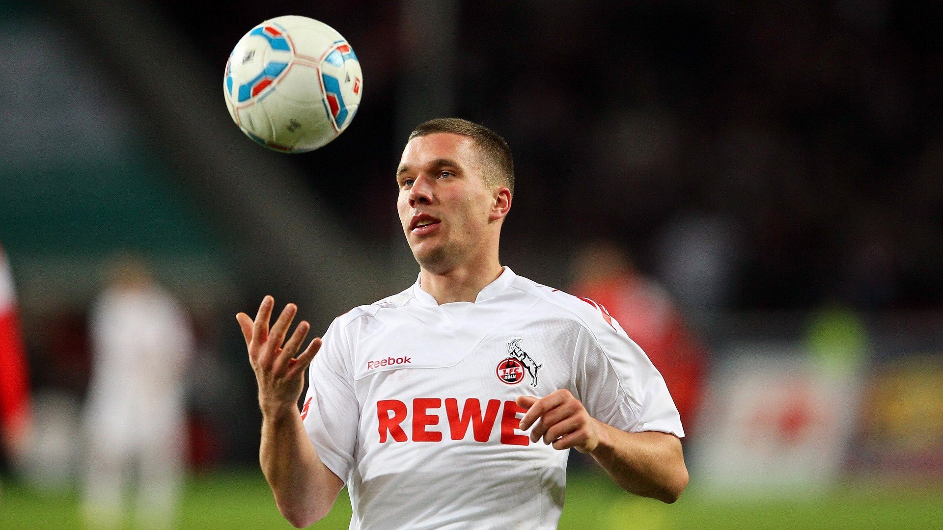 IM体育赛事直播入口-绝杀之后，石宇奇点燃的不仅是赛场，更是中国羽毛球的火种